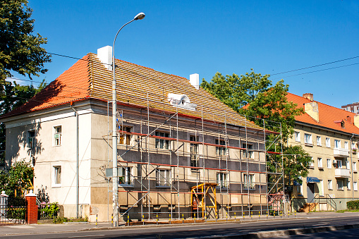 Façade en bois pour les maisons